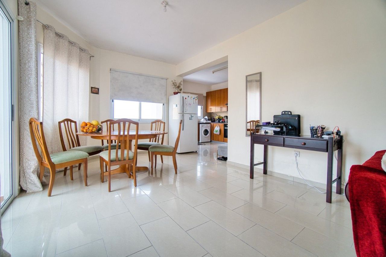 Apartment in Paphos, Cyprus, 88 sq.m - picture 1