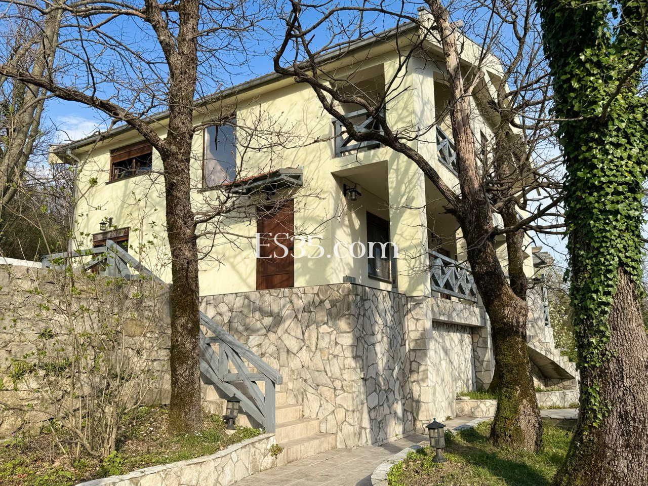 Villa en Virpazar, Montenegro, 220 m2 - imagen 1