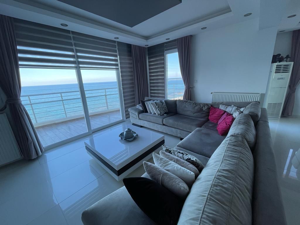Penthouse in Famagusta, Cyprus, 370 sq.m - picture 1