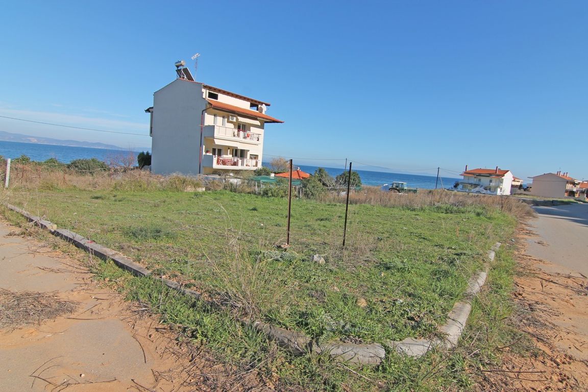 Land in Chalkidiki, Greece, 300 sq.m - picture 1