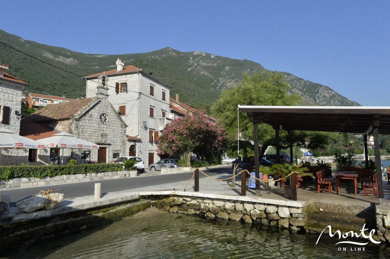 Hotel in Kotor, Montenegro, 222 sq.m - picture 1