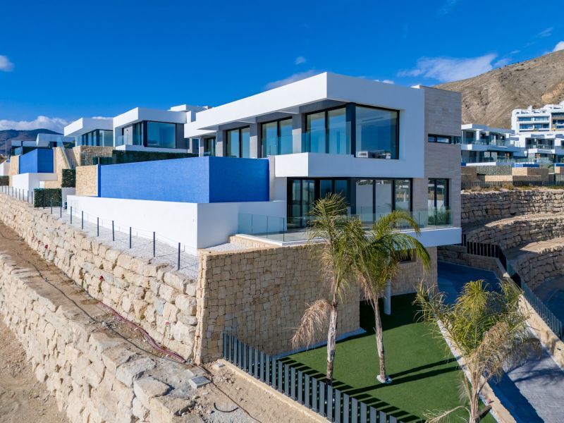 Villa in Finestrat, Spain, 628 sq.m - picture 1