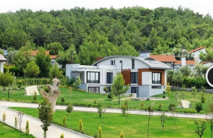 Villa in Izmir, Turkey, 650 sq.m - picture 1