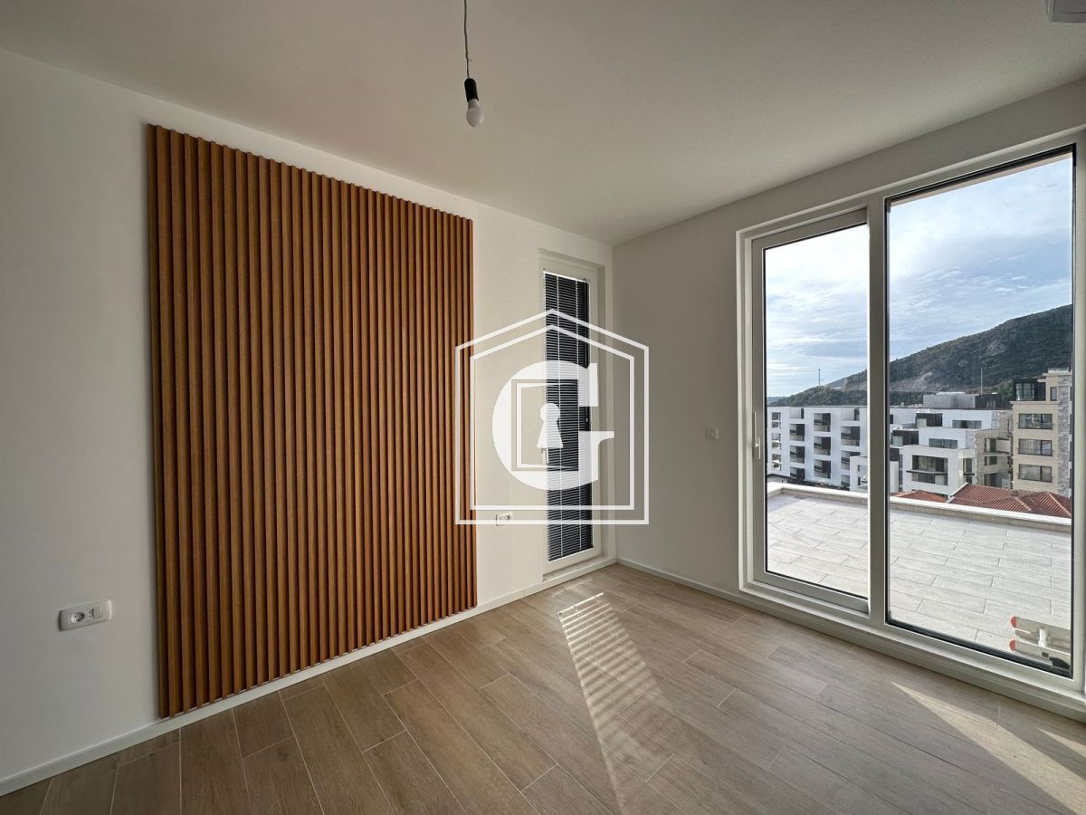 Apartamento en Becici, Montenegro, 200 m2 - imagen 1