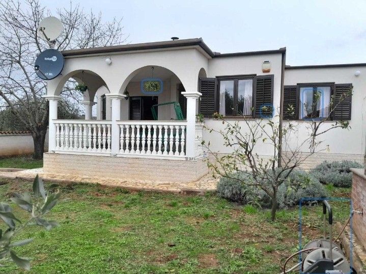 House in Pula, Croatia, 181 sq.m - picture 1