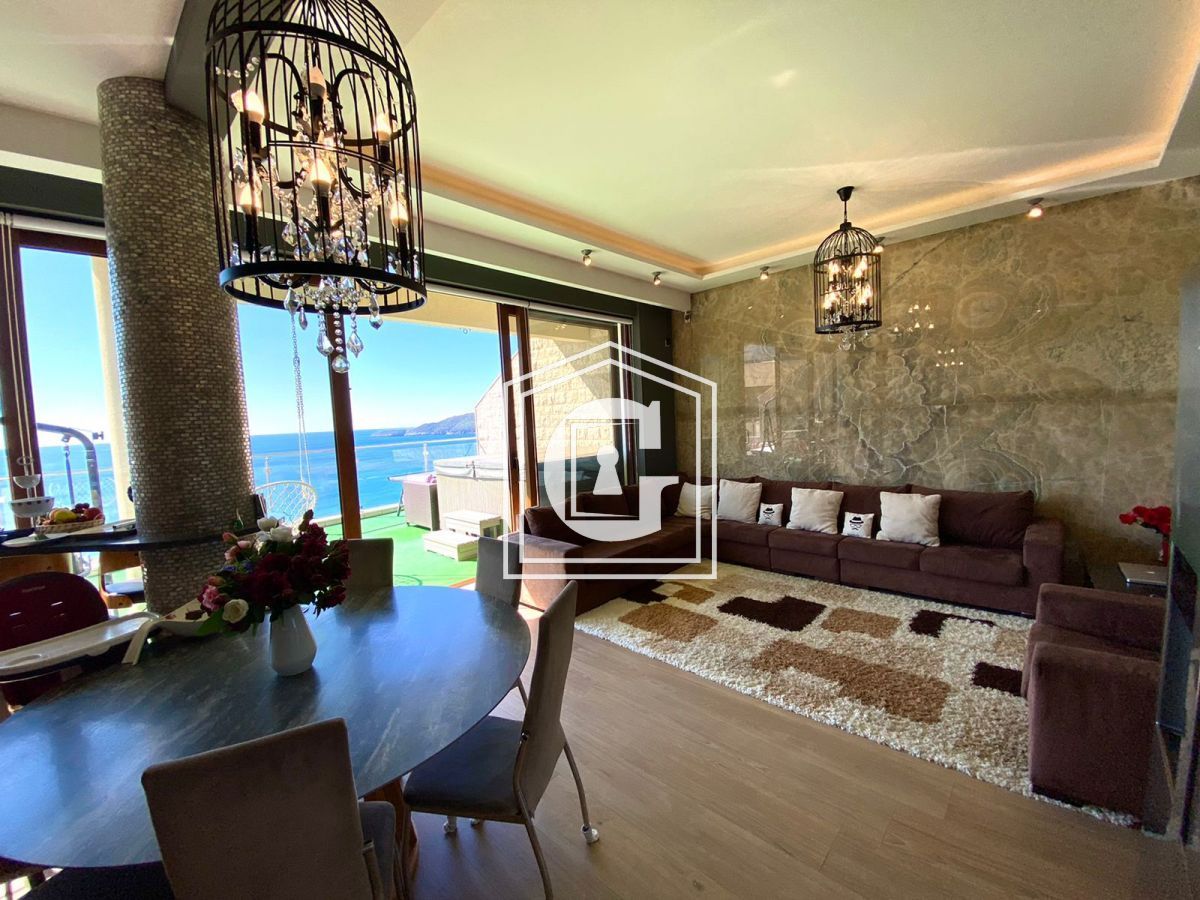 Apartment in Becici, Montenegro, 170 sq.m - picture 1