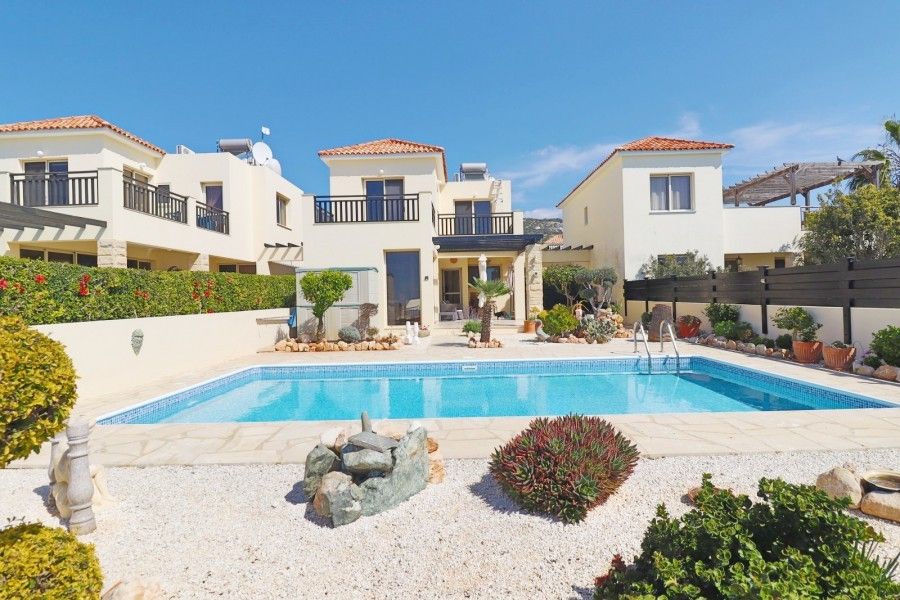 Villa in Paphos, Cyprus, 121 sq.m - picture 1