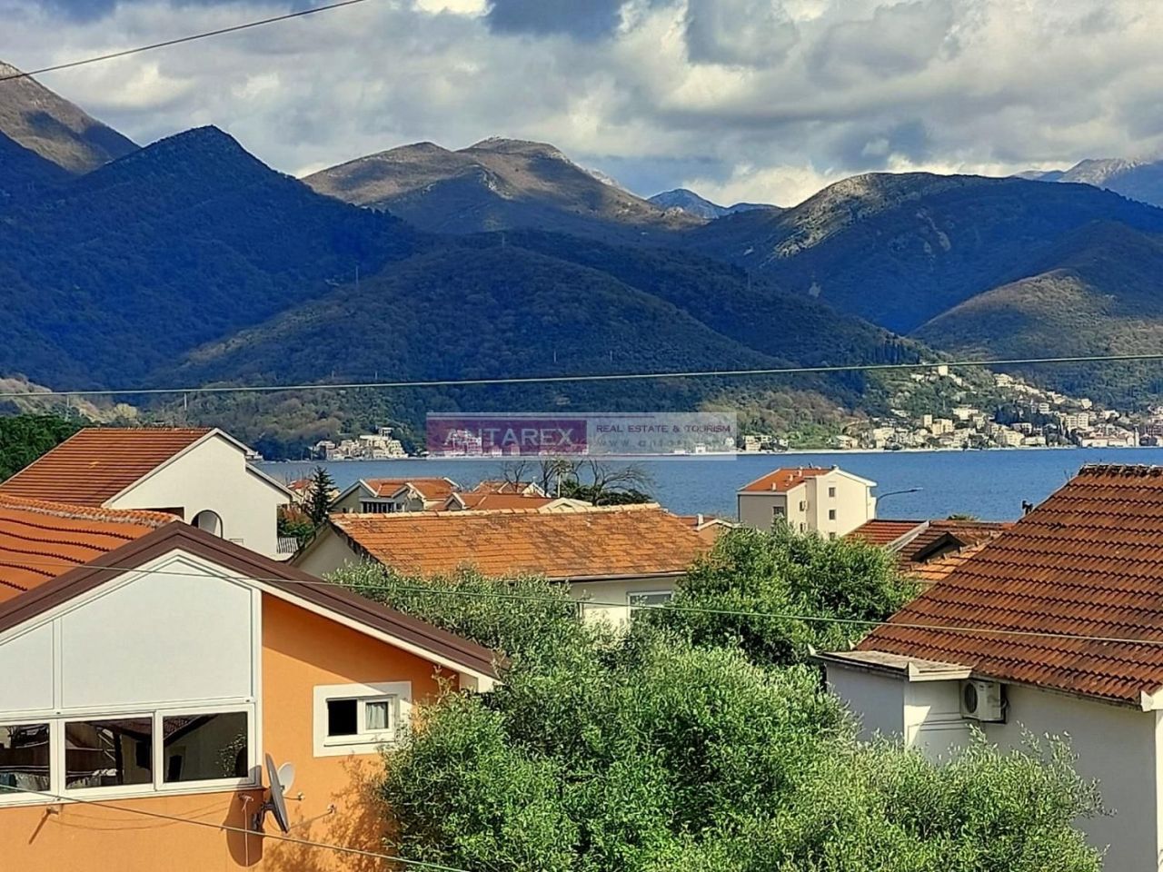 Apartamento en Bijela, Montenegro, 52 m2 - imagen 1