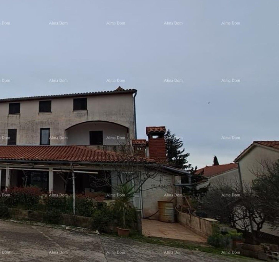 House in Porec, Croatia, 800 sq.m - picture 1