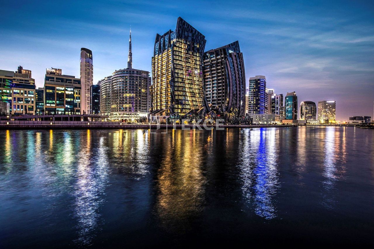 Apartment Business Bay, UAE, 250 sq.m - picture 1