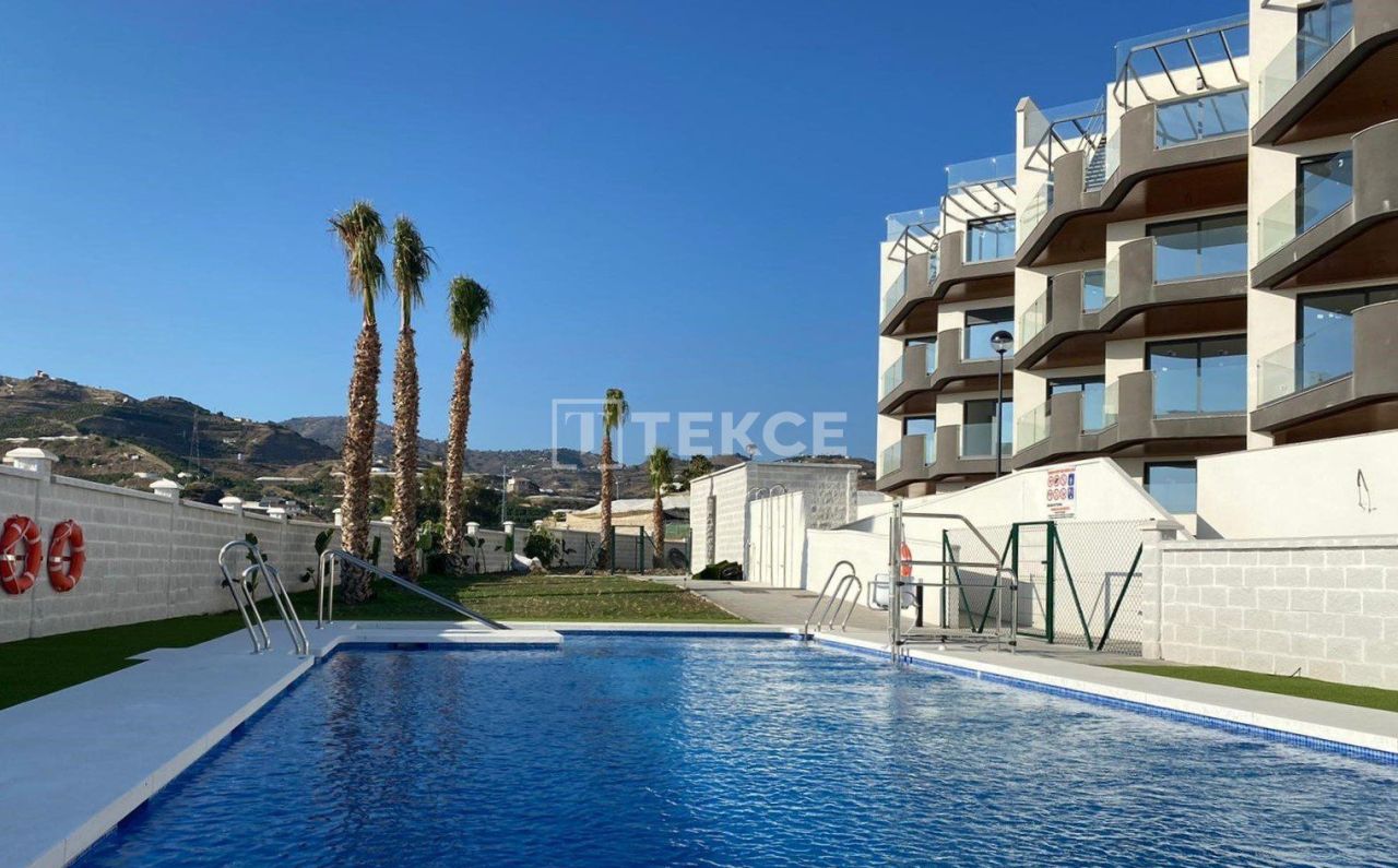Penthouse in Torrox, Spain, 72 sq.m - picture 1