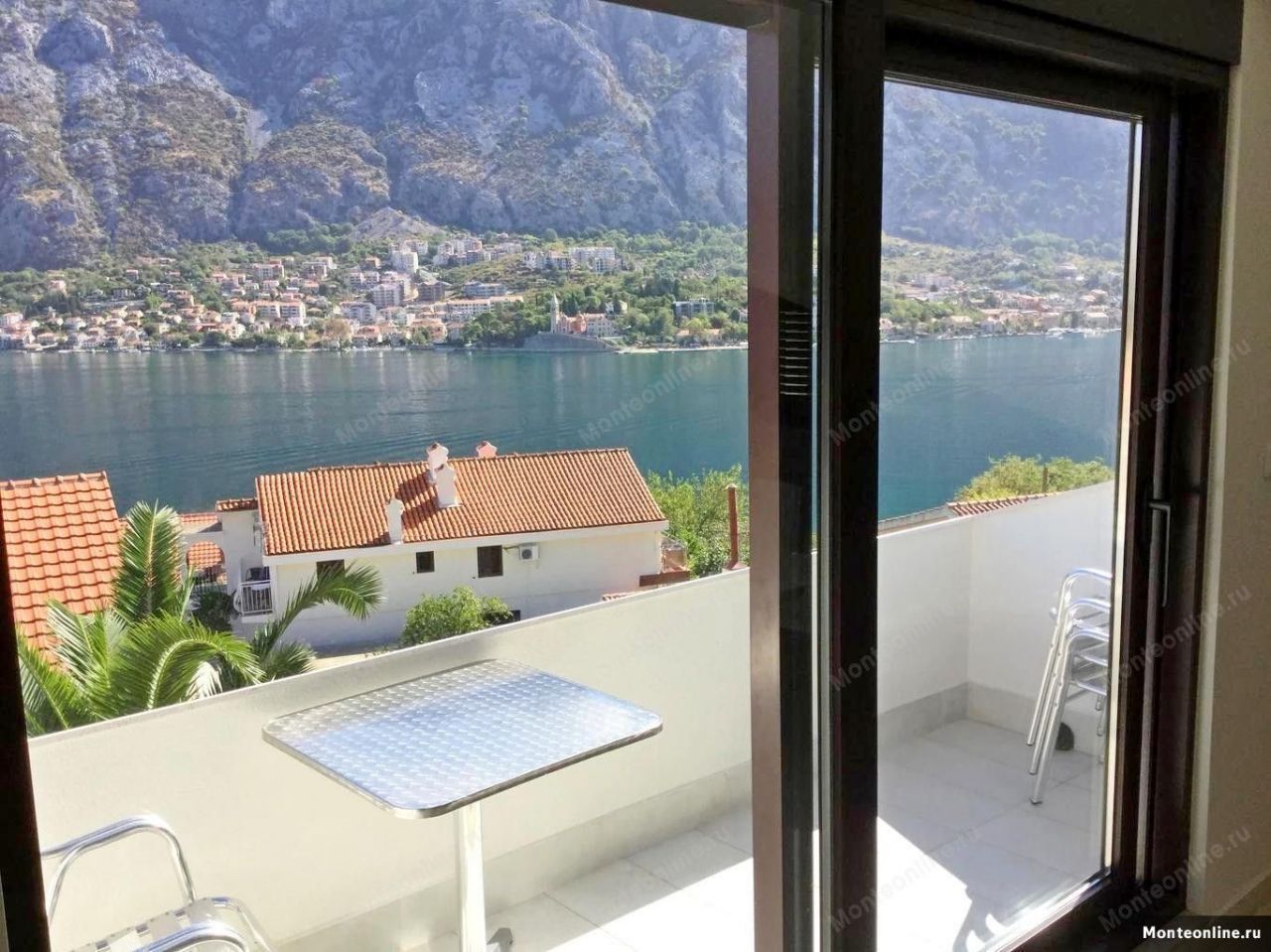 Villa in Kotor, Montenegro, 230 sq.m - picture 1