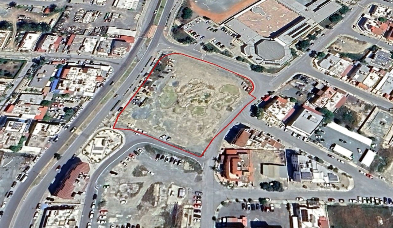 Land in Larnaca, Cyprus, 5 644 sq.m - picture 1