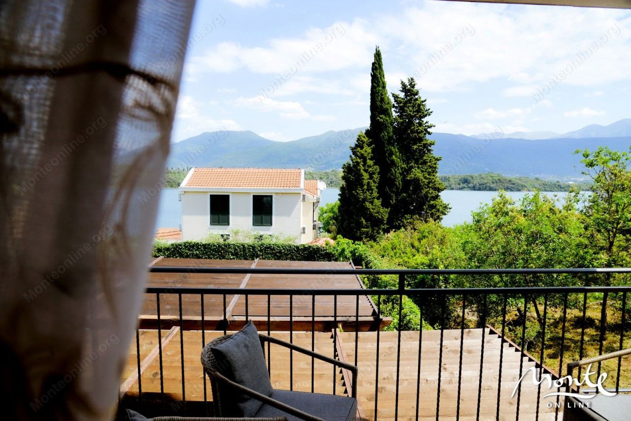 Flat in Tivat, Montenegro, 74 sq.m - picture 1