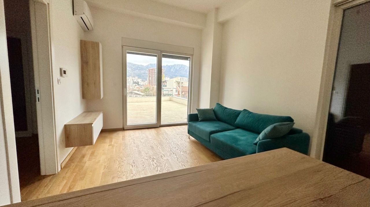 Flat in Bar, Montenegro, 36 sq.m - picture 1