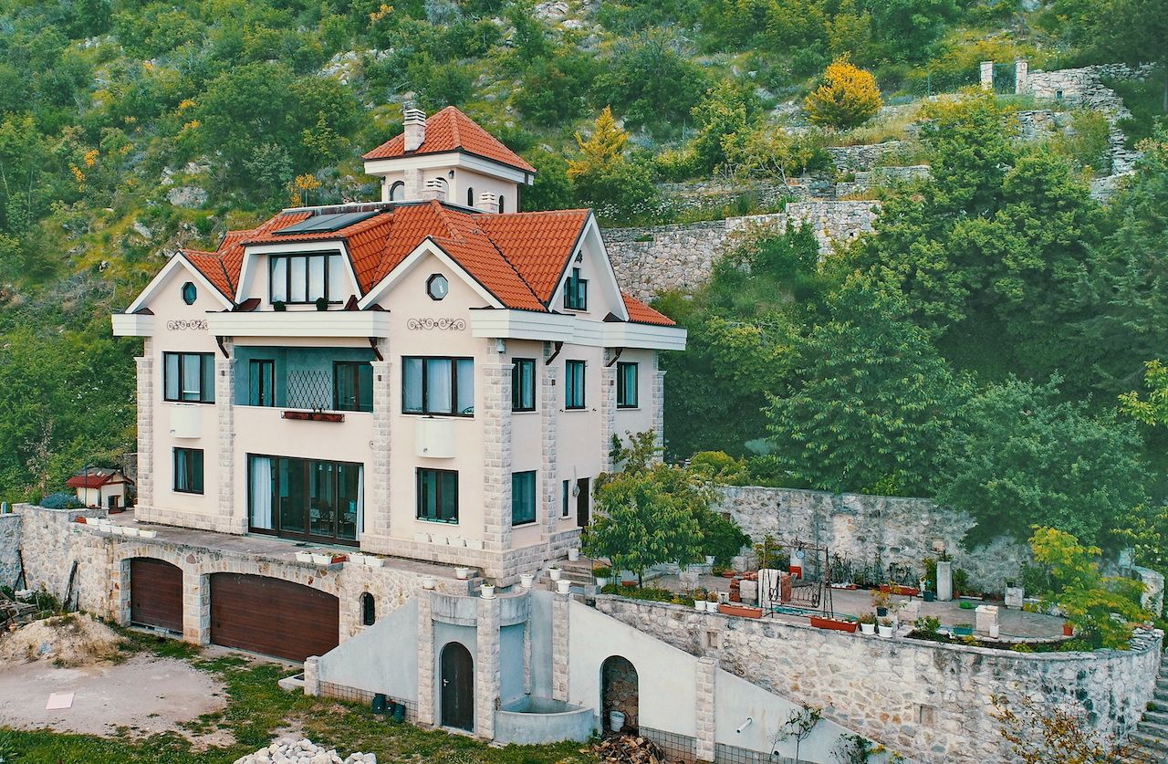 Cottage in Budva, Montenegro, 394 sq.m - picture 1