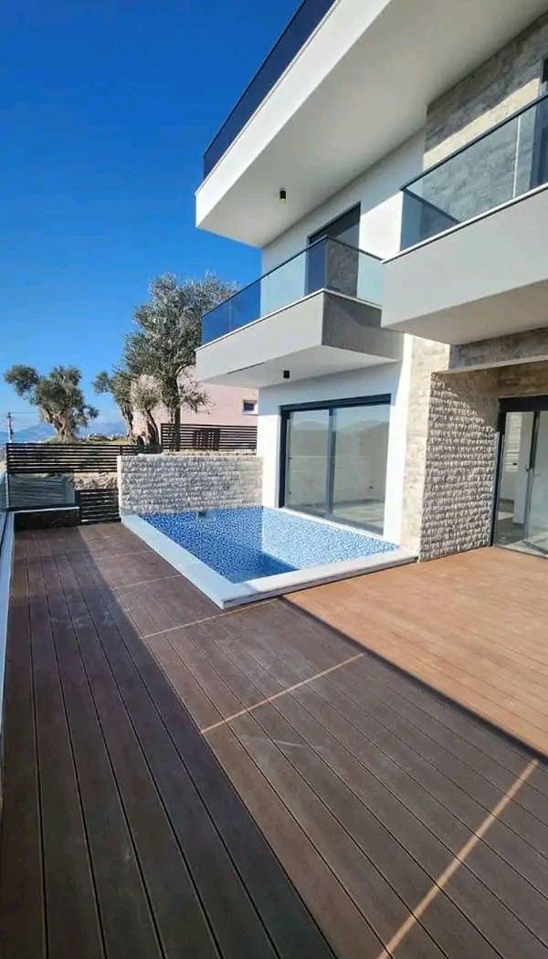House in Bar, Montenegro, 260 sq.m - picture 1