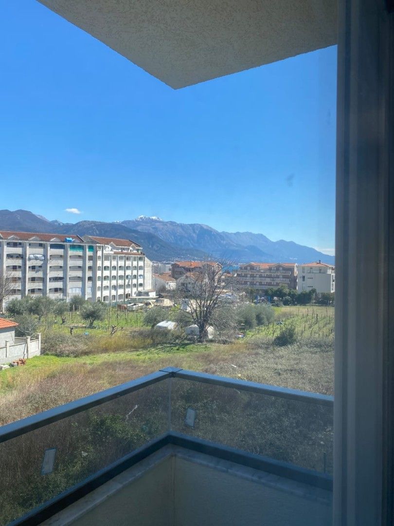 Flat in Bijela, Montenegro, 45 sq.m - picture 1