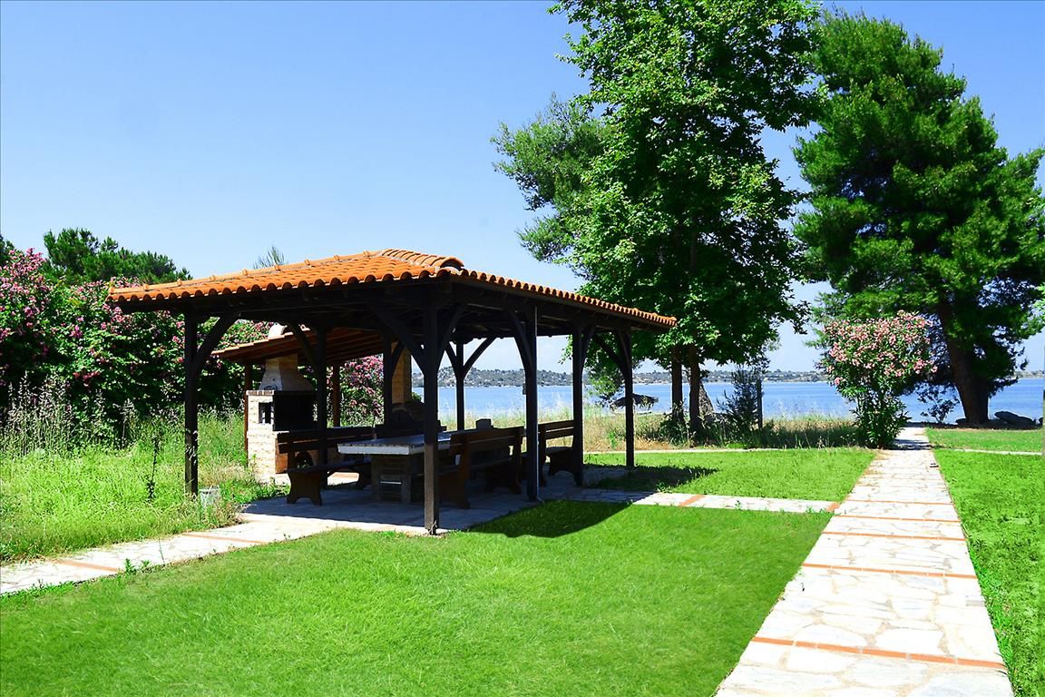 Villa in Chalkidiki, Greece, 250 sq.m - picture 1