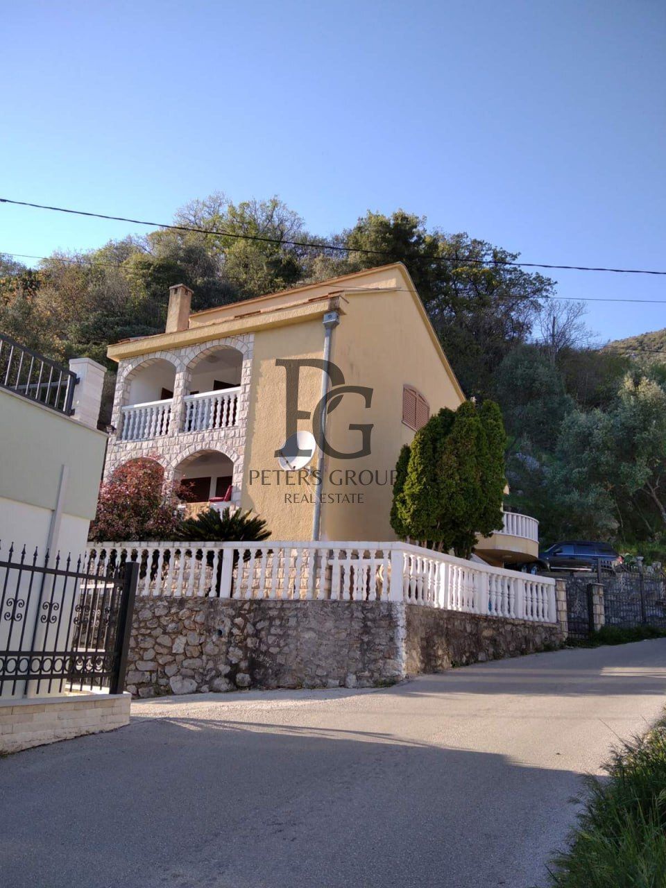 Haus in Budva, Montenegro, 262 m2 - Foto 1