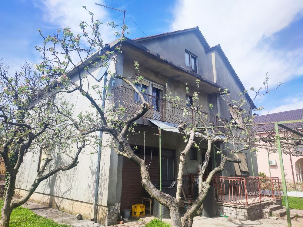 House in Danilovgrad, Montenegro, 260 sq.m - picture 1