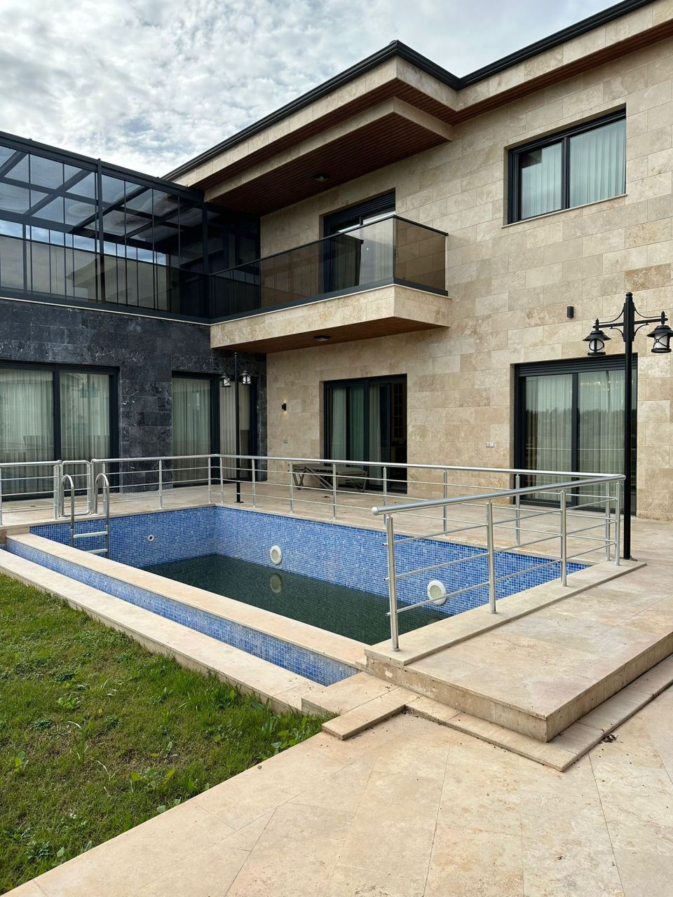 Villa à Antalya, Turquie, 400 m2 - image 1