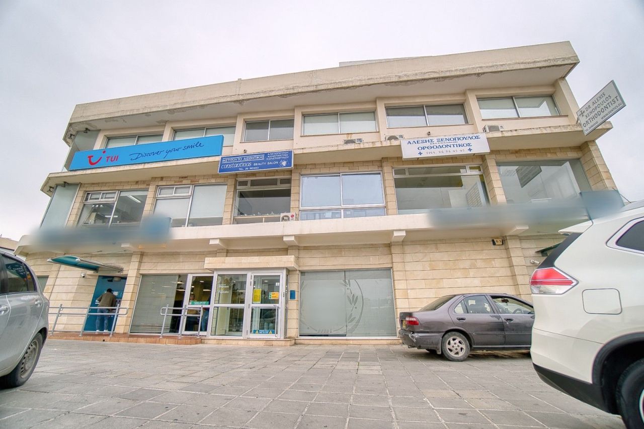 Biens commerciaux à Paphos, Chypre, 500 m2 - image 1