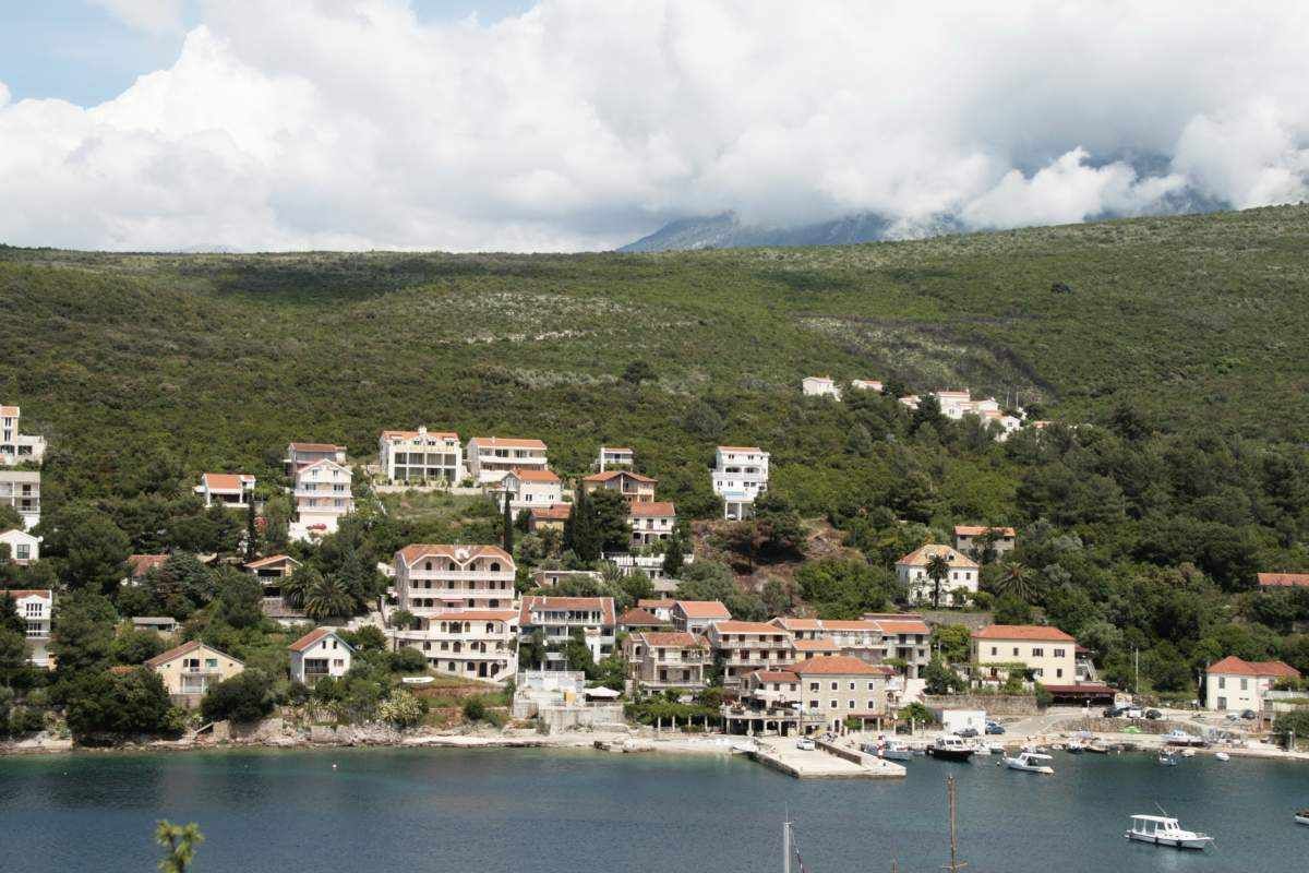House in Bigova, Montenegro, 230 sq.m - picture 1
