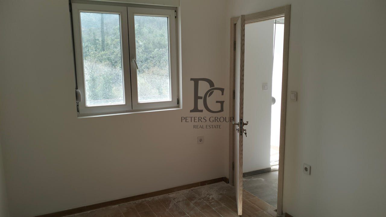 Flat in Igalo, Montenegro, 40 sq.m - picture 1