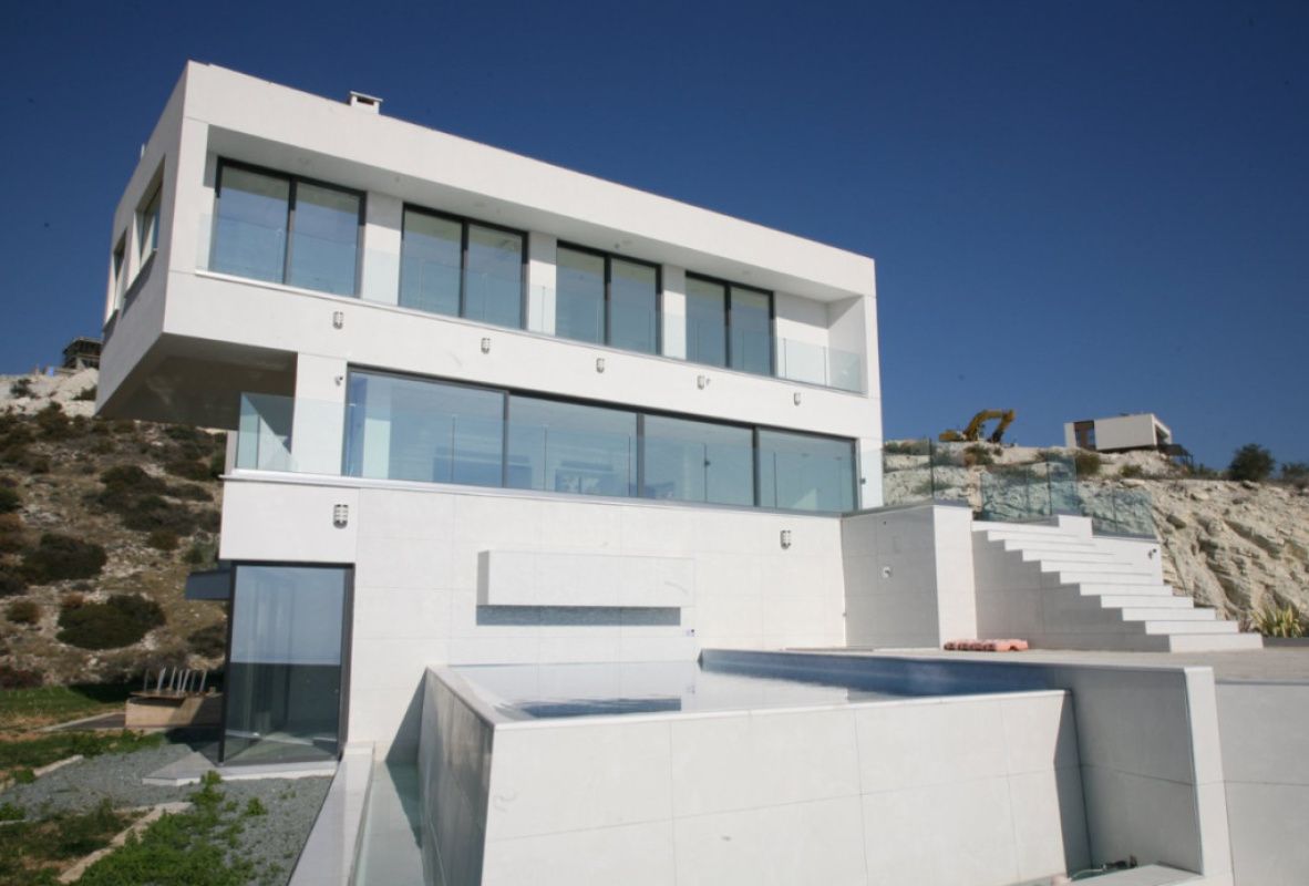 House in Limassol, Cyprus, 745 sq.m - picture 1