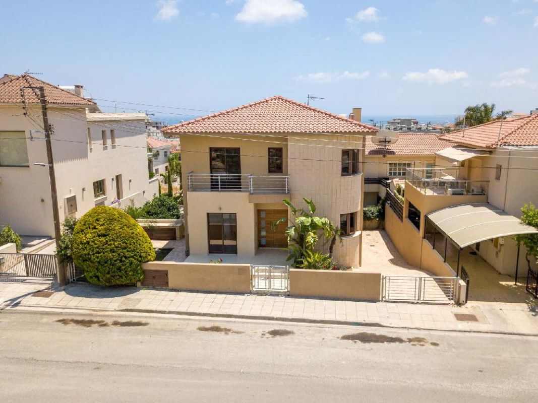 Maison à Limassol, Chypre, 215 m2 - image 1
