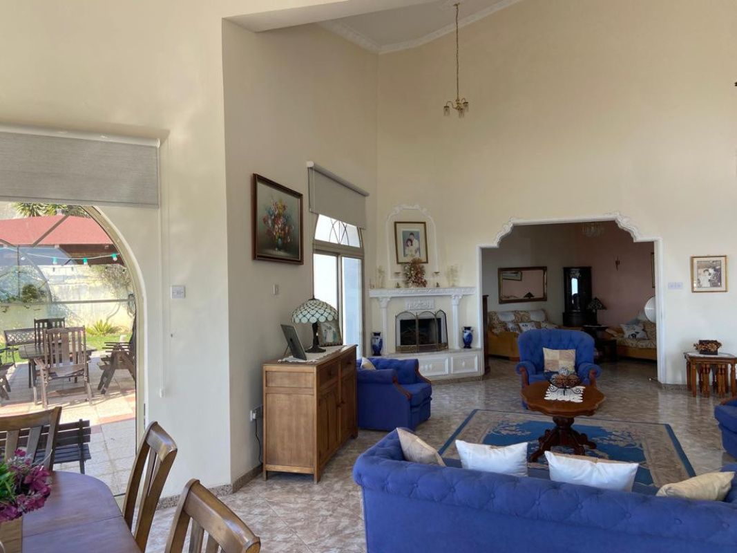 Casa en Limasol, Chipre, 300 m2 - imagen 1