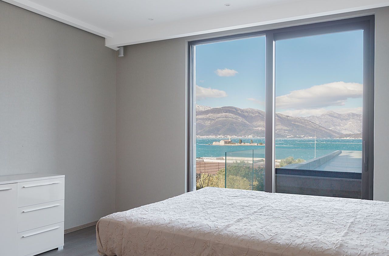 Penthouse in Tivat, Montenegro, 230 sq.m - picture 1