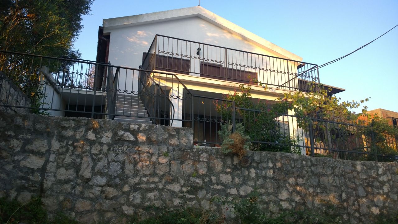 House in Kruče, Montenegro, 120 sq.m - picture 1