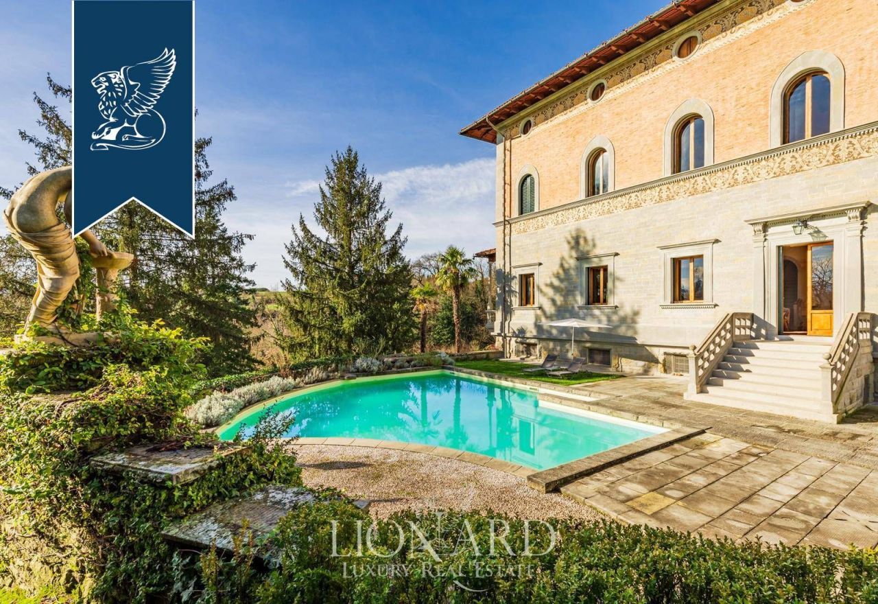 Villa in Vicchio, Italy, 1 300 sq.m - picture 1