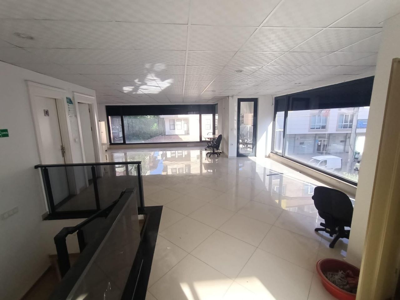 Commercial property in Alanya, Turkey, 450 sq.m - picture 1