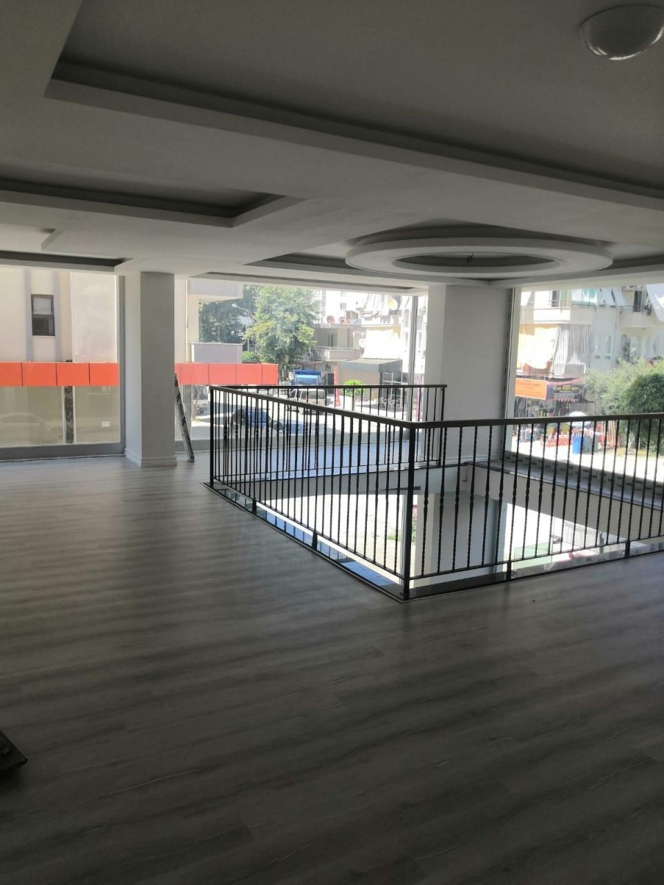 Commercial property in Alanya, Turkey, 250 sq.m - picture 1