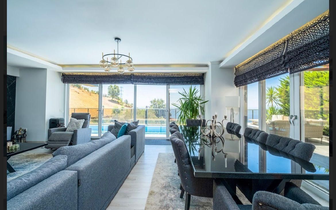 Villa in Alanya, Türkei, 380 m2 - Foto 1