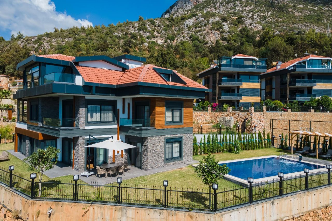 Villa en Kestel, Turquia, 450 m2 - imagen 1