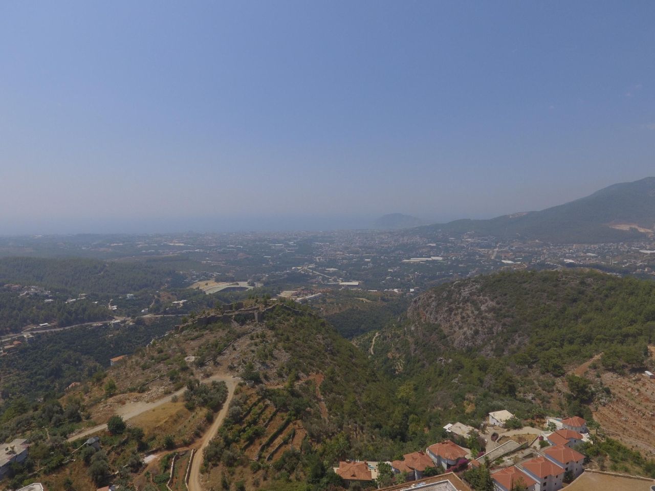 Land in Alanya, Turkey, 856 sq.m - picture 1