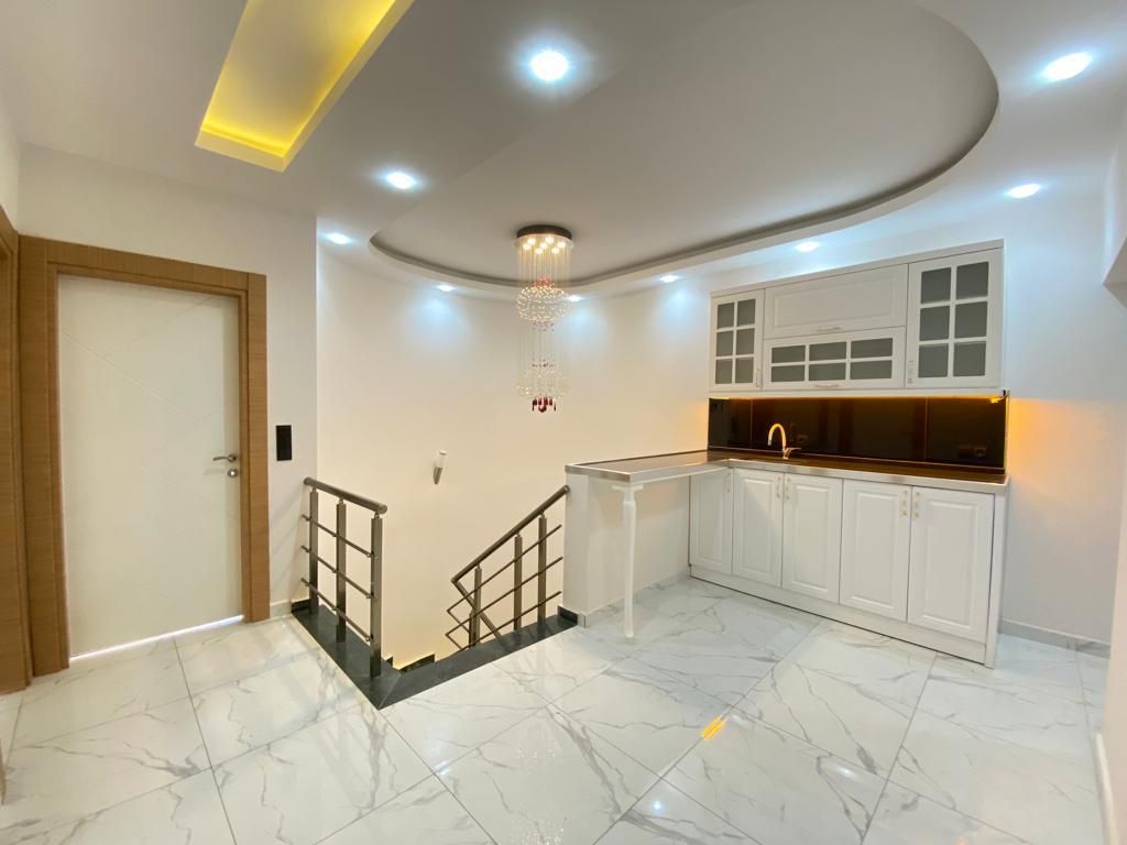 Penthouse in Alanya, Turkey, 385 sq.m - picture 1