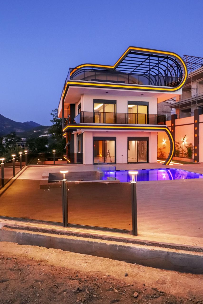Villa in Alanya, Turkey, 515 sq.m - picture 1