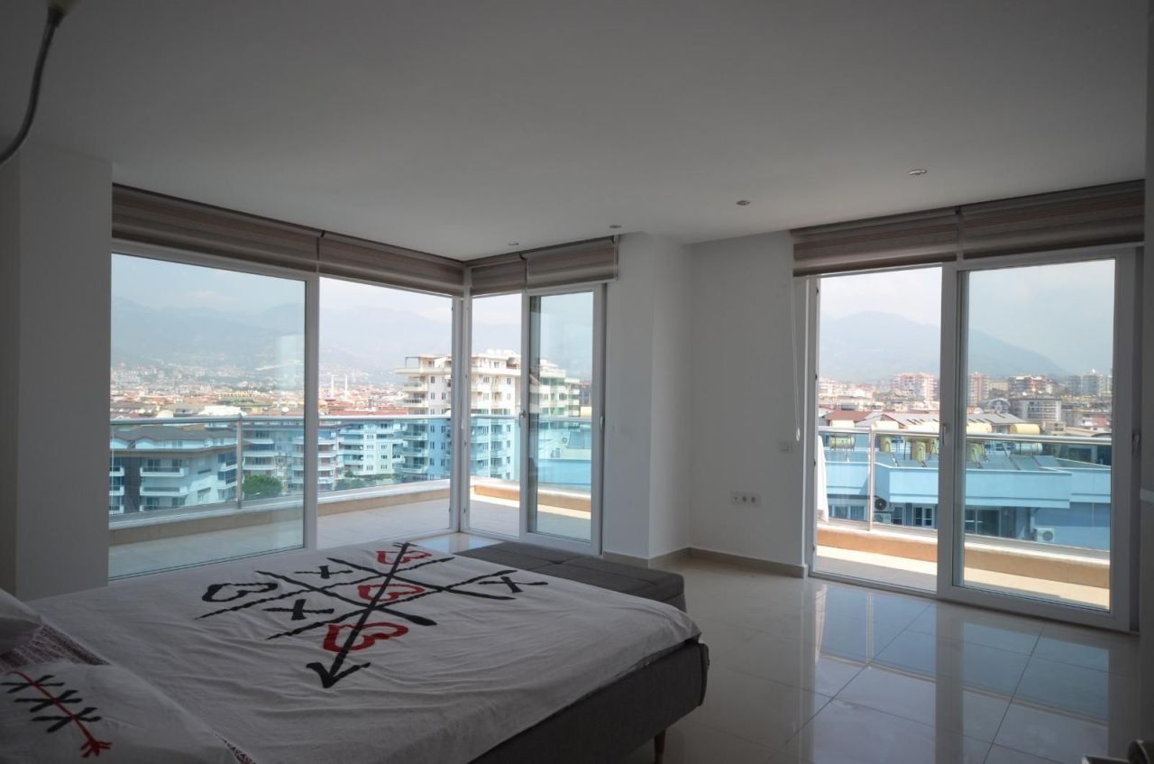 Penthouse in Alanya, Turkey, 286 sq.m - picture 1