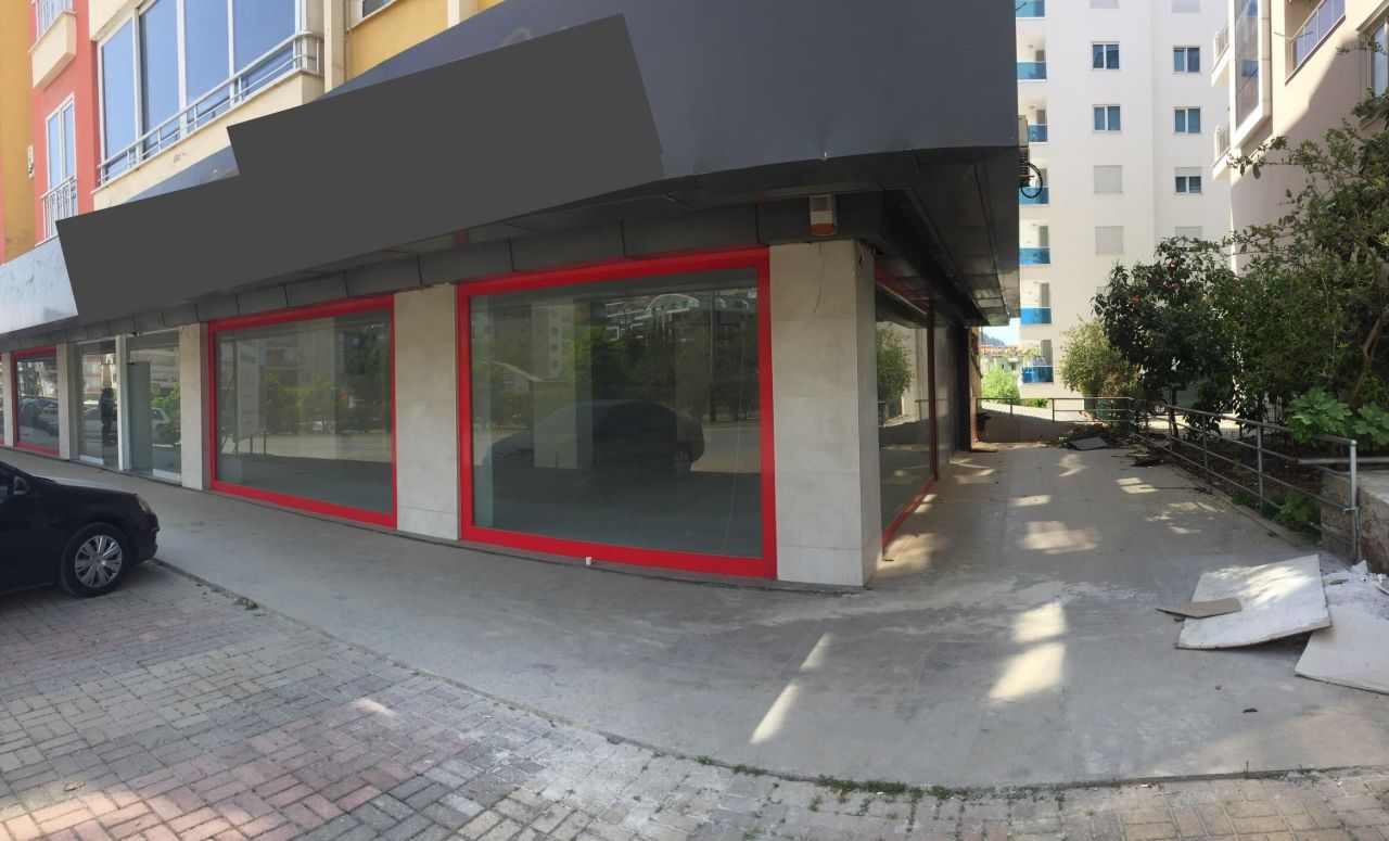 Commercial property in Alanya, Turkey, 670 sq.m - picture 1