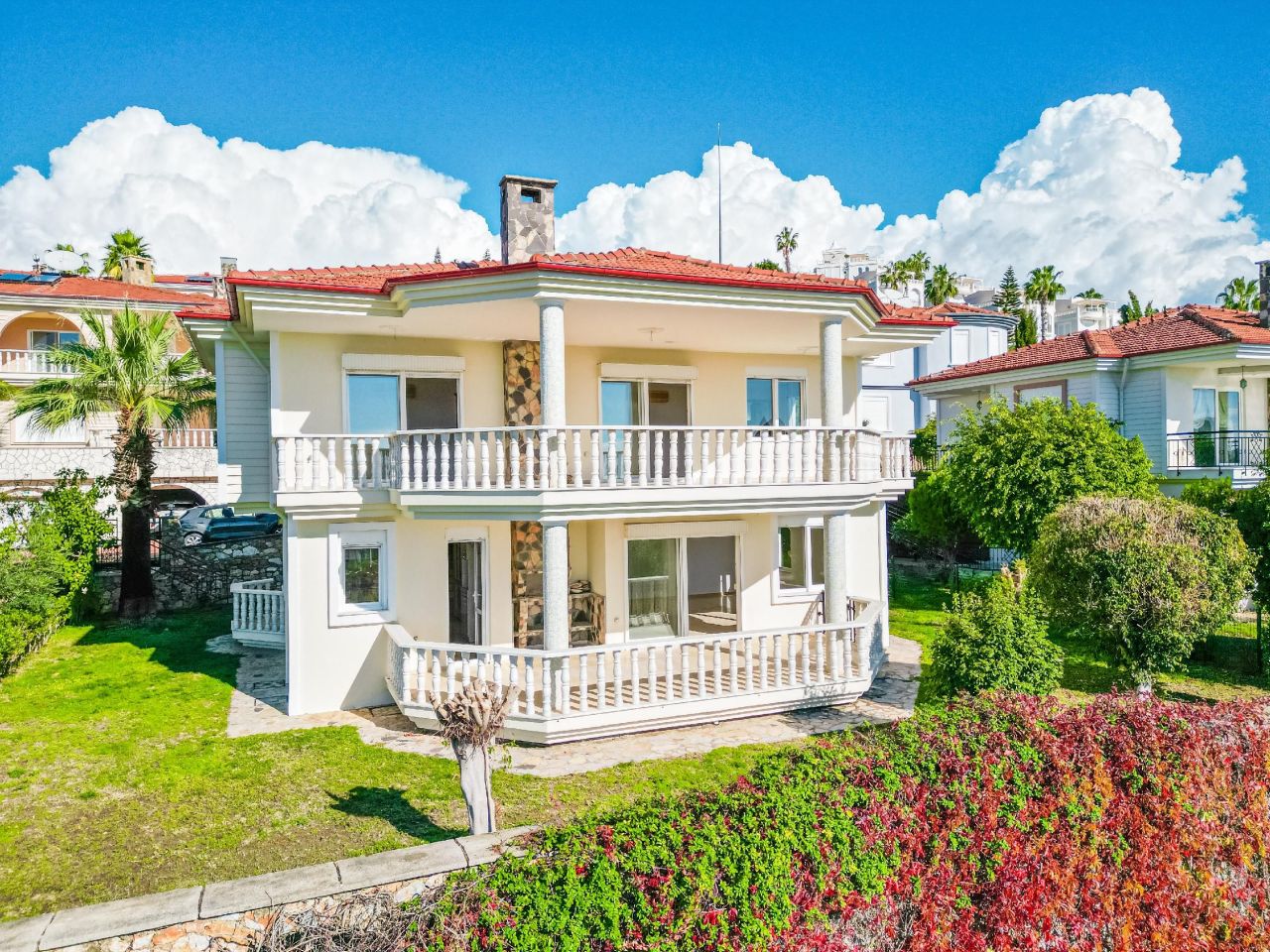 Villa in Konakli, Türkei, 310 m2 - Foto 1