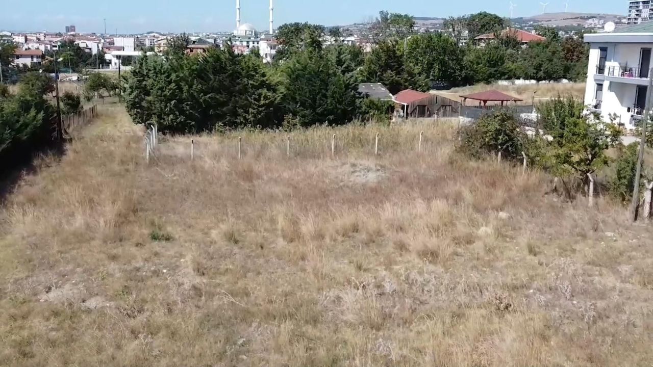 Land in Istanbul, Turkey, 400 sq.m - picture 1