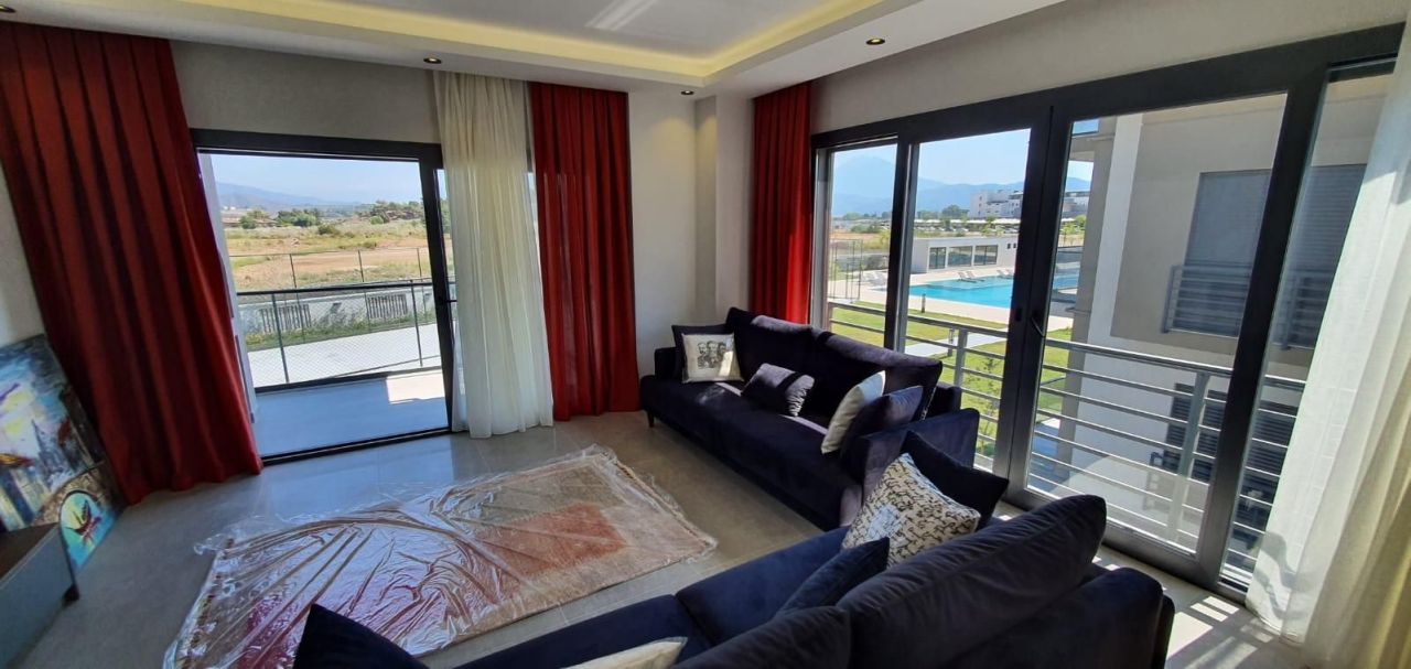 Flat in Fethiye, Turkey, 140 sq.m - picture 1