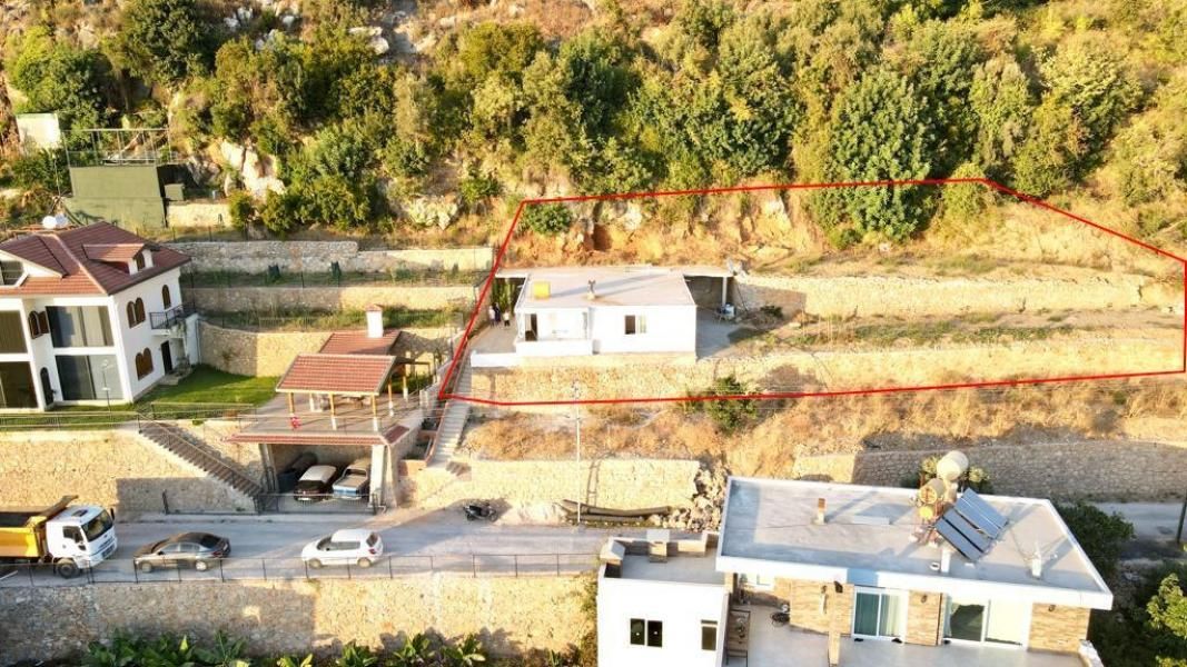 Land in Alanya, Turkey, 672 sq.m - picture 1