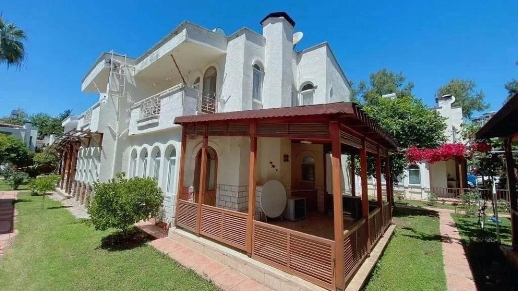 Villa in Mersin, Turkey, 130 sq.m - picture 1