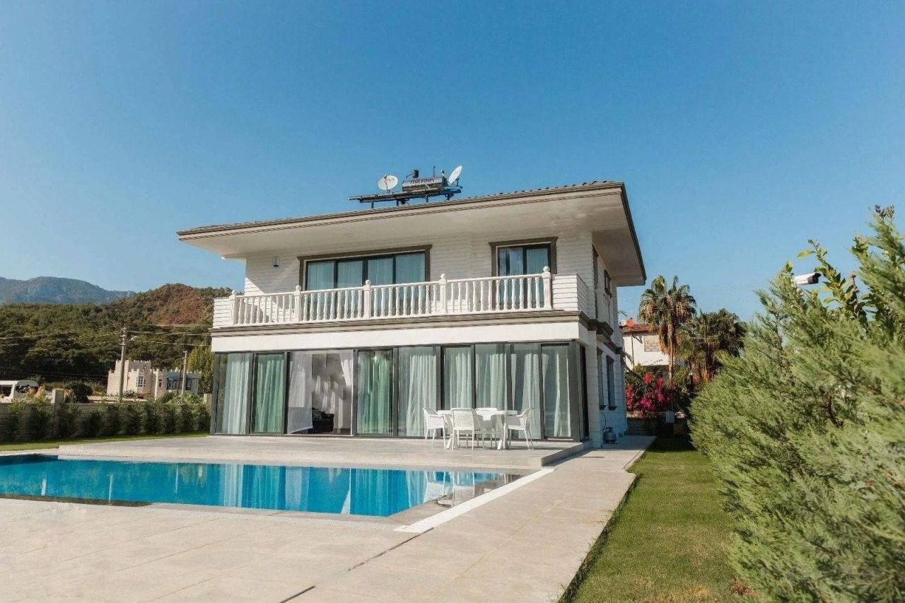 Villa in Kemer, Turkey, 280 sq.m - picture 1